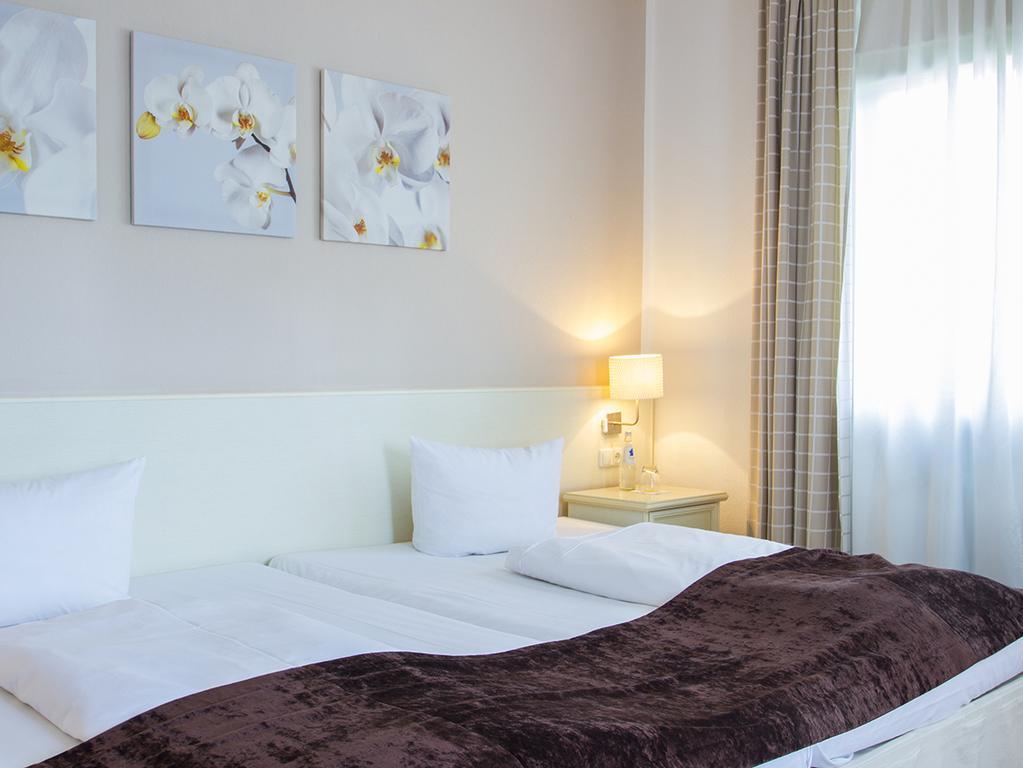 Hotel Schlee Hohenschäftlarn Eksteriør billede