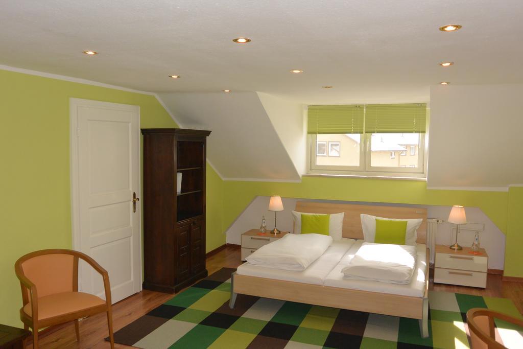 Hotel Schlee Hohenschäftlarn Eksteriør billede