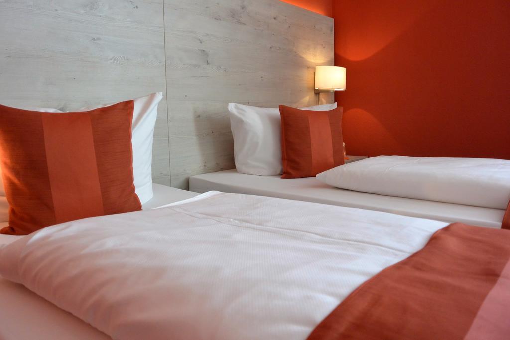 Hotel Schlee Hohenschäftlarn Eksteriør billede
